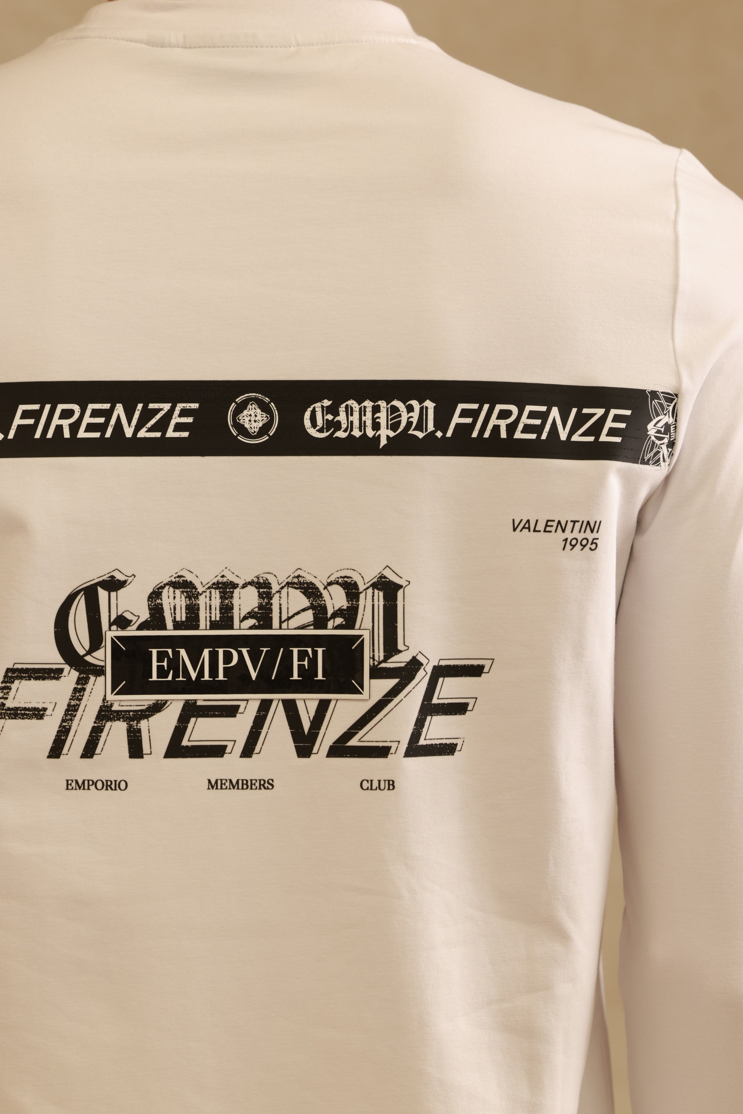 טי-שירט שרוול ארוך לבנה עם הדפס גרפי Empv.Firenze